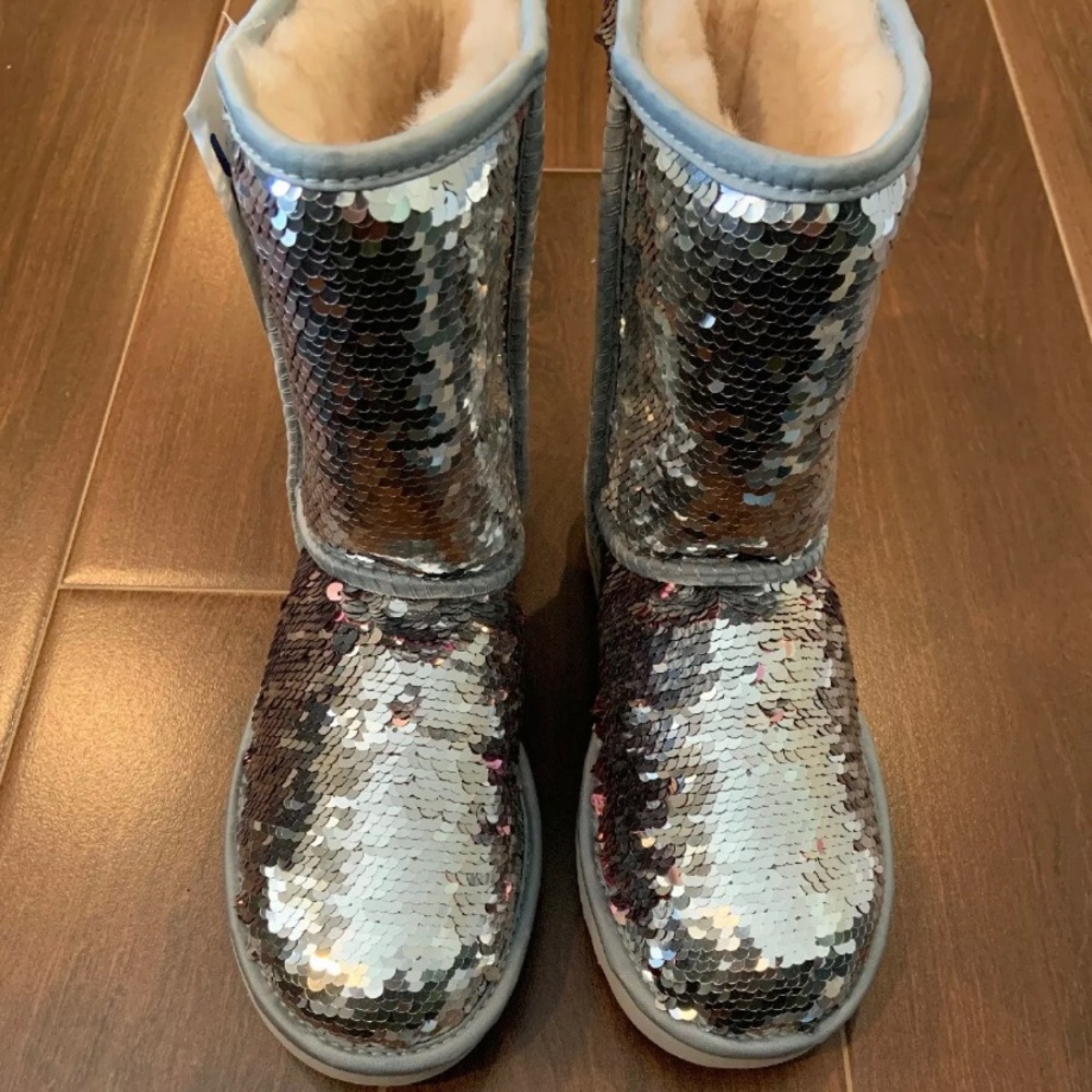 Ugg S/N 1094982 Classic Sparkle Sequin Silver&Pink